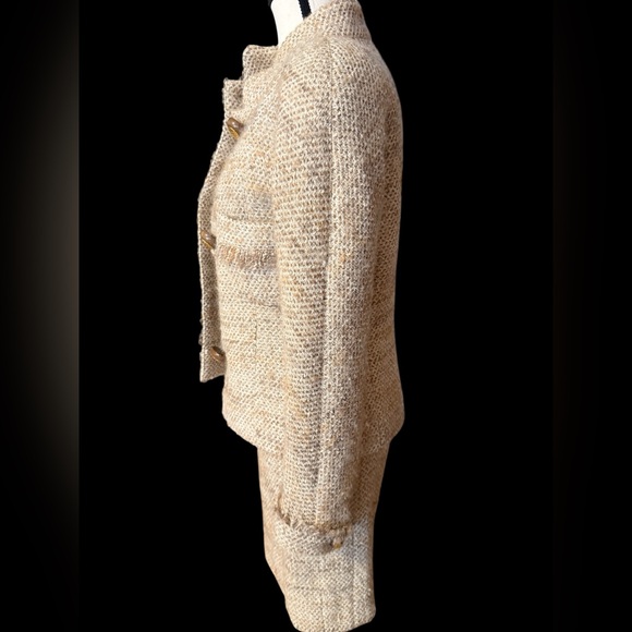 CHANEL Beige Tweed Suit - Picture 9 of 16